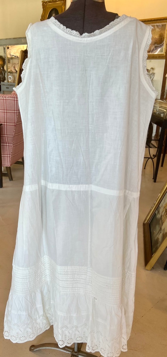 Antique Victorian White cotton Eyelet Embroidered… - image 4