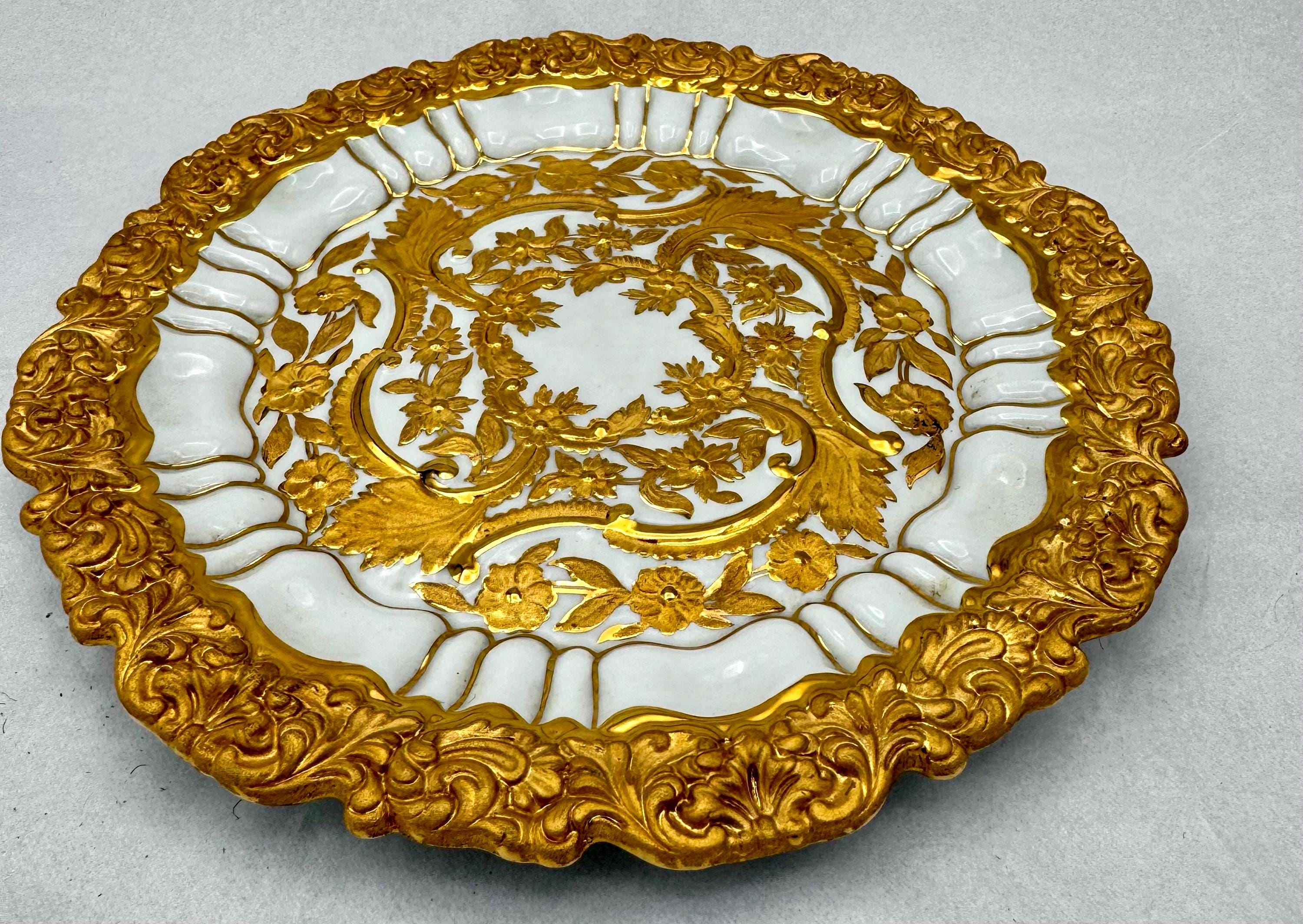 23cm マイセン MEISSENゴールドレリーフ キャビネットプレート ロココ Antique Meissen Rococo Encrusted Gold White Porcelain 8.5” Cabinet