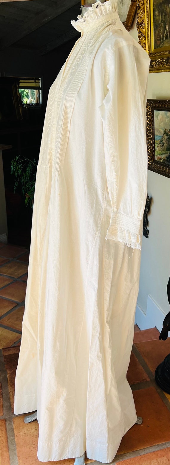 Vintage Victorian White Cotton Pleated Embroidere… - image 2