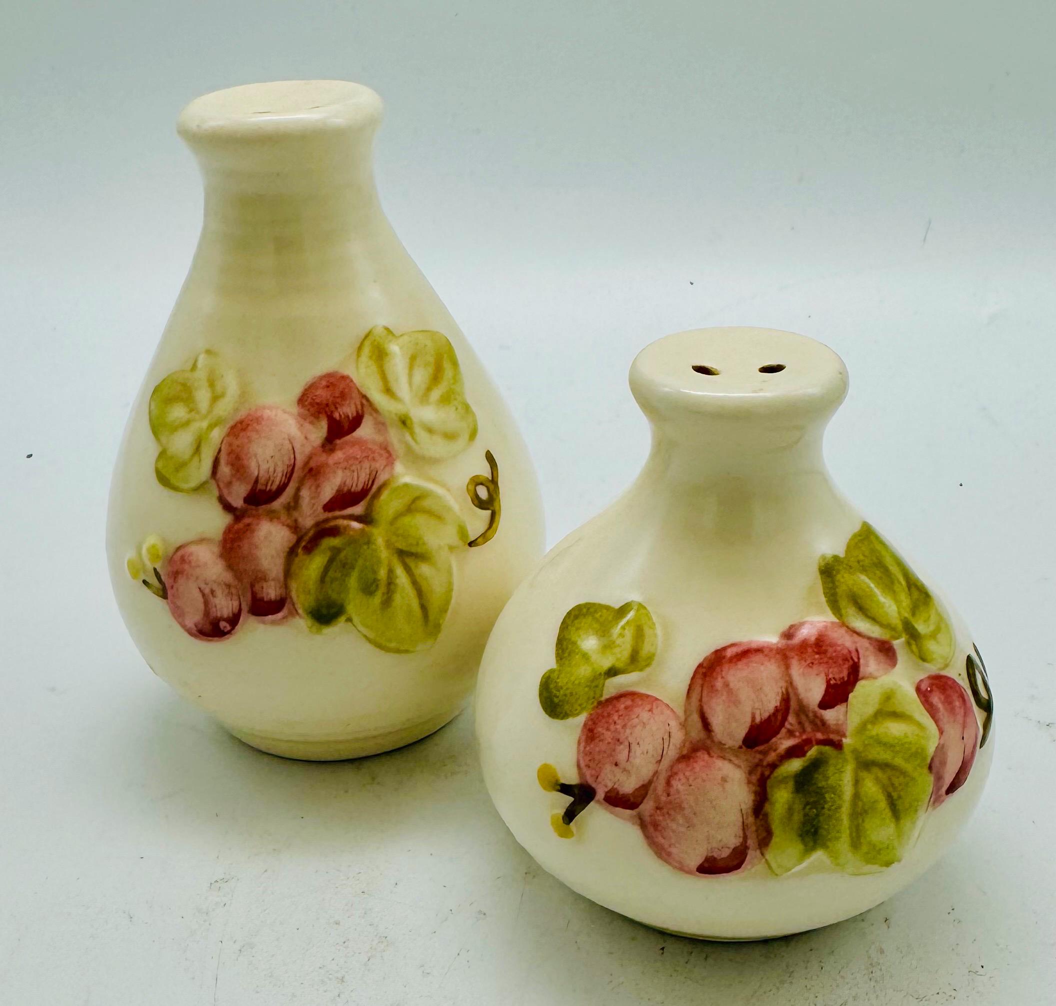 Pair Metlox Poppytrail Vintage Pink Grapes Ceramic Salt Pepper