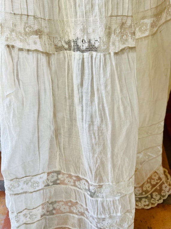 Lovely Antique Edwardian White Cotton Lawn lace R… - image 7