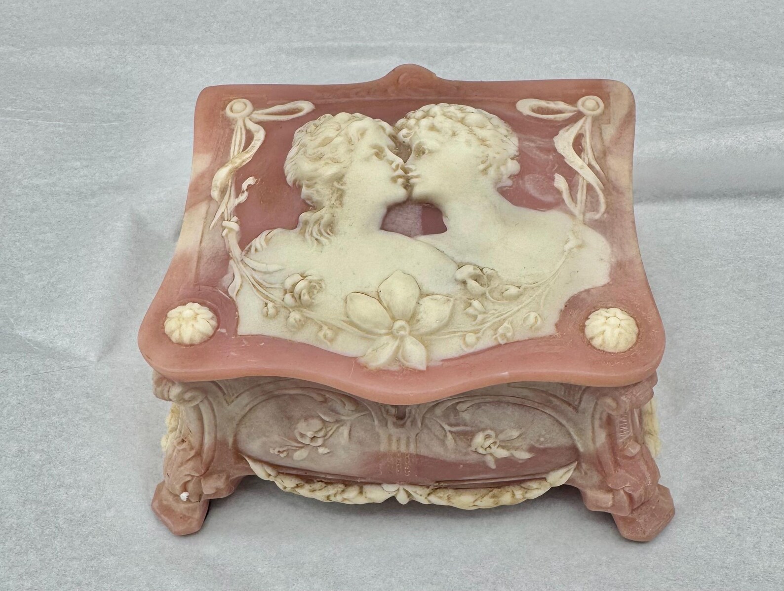 Pink Incolay Box Vintage Incolay Stone Pink Kissing Lover Cameos Jewelry Trinket Box - Etsy