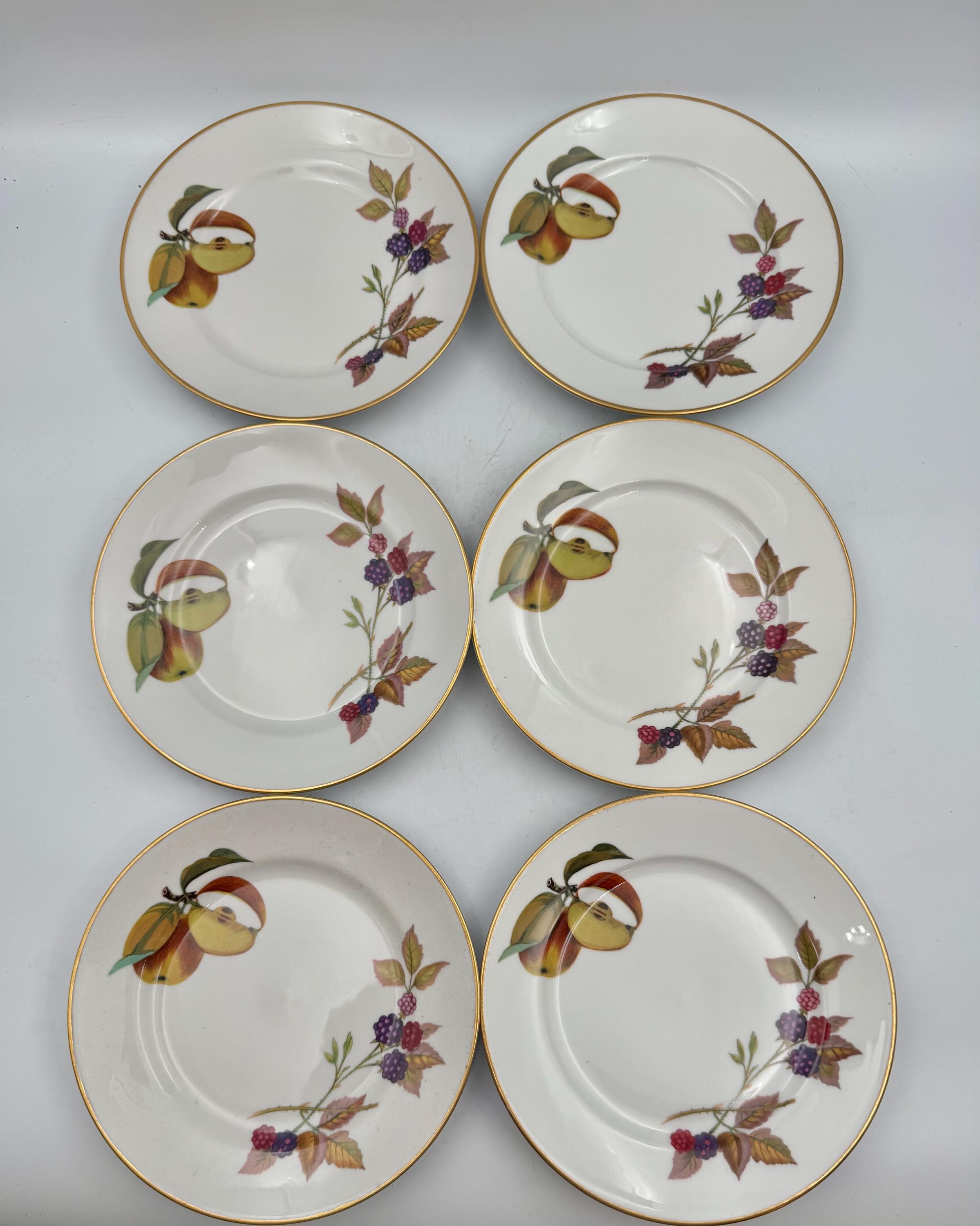 Royal Worcester Porcelain Dinner Set - Etsy