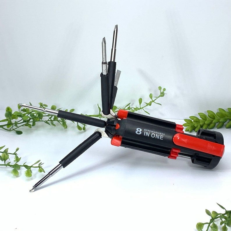 8in1 Multifunctional Screwdriver, Multi Tool, Pocket Tool, Easy to