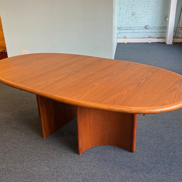 Refinished Vintage Mid Century Boltinge Danish Teak Wood Extendable Dining Table (2 Leaves). Made in Denmark.