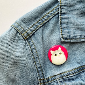 Cute Cat With Heart Eyes • Pink Button Pin • Cute Cat Button Pin • Adorable Backpack Accessory • Gift For Crazy Cat Lover