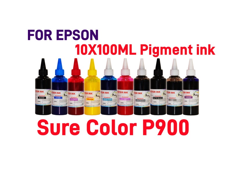 K&ouml;nnte beinhalten: Zehn 100 ml Flaschen Pigmenttinte f&uuml;r Epson Sure Color P900 Drucker. Die Flaschen sind mit der Tintenfarbe beschriftet: Schwarz, Cyan, Magenta, Gelb, Hellmagenta, Hellcyan, Wei&szlig;, Hellschwarz, Foto Schwarz und Lebhaft Magenta.