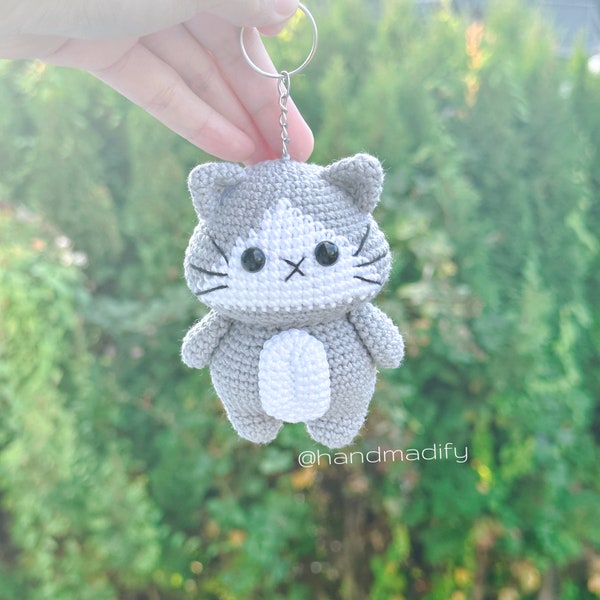 Bicolor Cat Keychain - Crochet Pattern - Cat Amigurumi - Crochet Cat - Handmade Gift - Birthday Gift -English Pattern- Instant Download