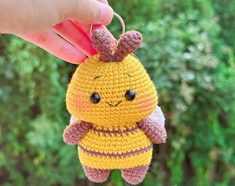 Bee Keychain - Crochet Pattern - Bee Amigurumi - Crochet Bee - Handmade Gift - Birthday Gifts - English Pattern-Instant Download