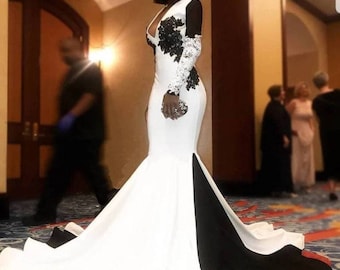 Elegant Classy dress for a Queen: Exquisite black and white dress