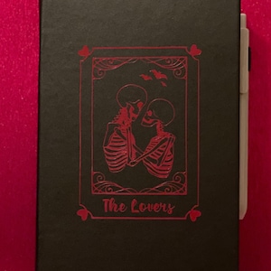 Cuaderno de cartas del Tarot de los amantes / Cartas del Tarot / Regalo de San Valentín / El diario de los amantes / Cuaderno de tapa dura / Diario de brujas / Personalizable