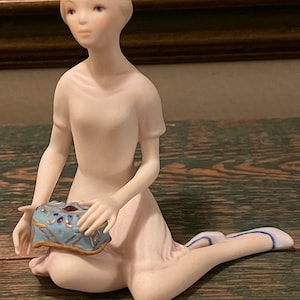 Vintage Cyrus Pandora&#39;s Box Bisque Figurine