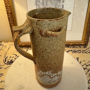 Jarra alta de cerámica artística vintage de gres