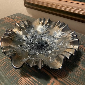 Vintage Fenton Iridescent Blue Carnival Glass Holly Pattern Ruffled Edge Bowl Mint Conditon 1930’s