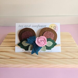 Orejas de osito de chocolate, diadema de flores de fieltro brillante, juego de disfraces, fiesta del primer cumpleaños de niña, picnic de ositos de peluche, corona floral para la semana del libro