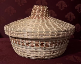 Sweetgrass Basket with Lid