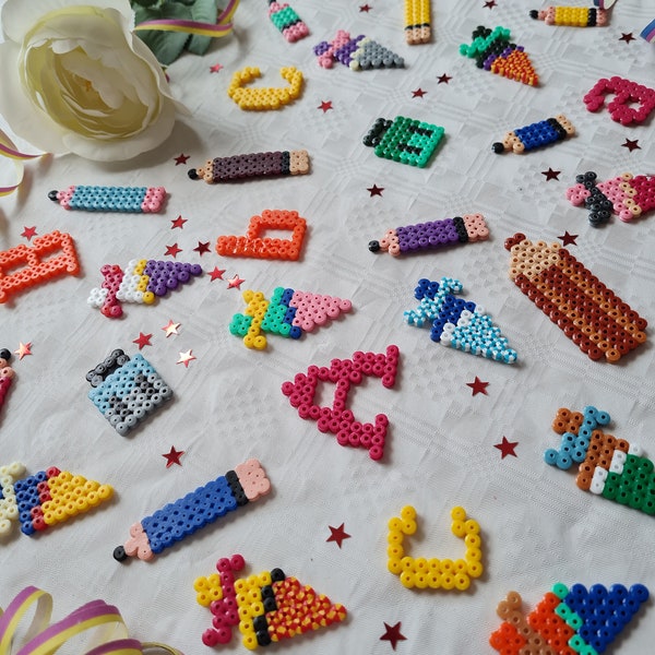 Back-to-school table confetti made of iron-on beads, 15 pieces