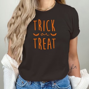 Halloween T Shirt,  Halloween Costume Gift for Friends, Halloween pumpkin, Halloween Gift, Trick or Treat txt