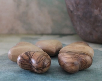 Set of 5 Small Olive Wood Hearts, Wooden carved Hearts, 3D Heart Shape Hand Carved in the Holy Land, Unique Gift for your Loved ones