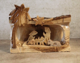 Exquisite Nativity Wonder in Premium Olive Wood - Religious Keepsake, Handmade Wooden Altar Shrine, Rustic Nativity Set for Display