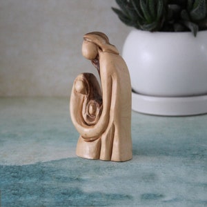 Skulptur aus Olivenholz der Heiligen Familie Josef, Jungfrau Maria & Jesus, Perfektes religiöses Geschenk, Einweihungsgeschenk, Neues Zuhause Geschenk und Wohndekor
