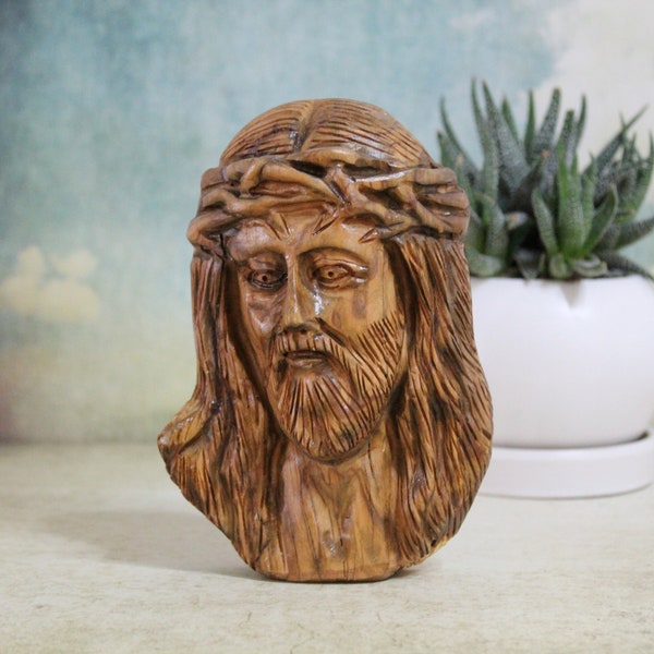 Mini Olive Wood Wall Hanging of Jesus, the Perfect Religious Gift for Christmas or Housewarming. Christian Gift of Mini Jesus Sculpture