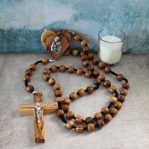 Rosario de pared de madera de olivo de gran tamaño - Decoración cristiana hecha a mano / Unique & Blessing our Home / Rustic Wooden Rosario