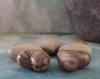 Set of 5 Small Olive Wood Hearts, Wooden carved Hearts, 3D Heart Shape Hand Carved in the Holy Land, Unique Gift for your Loved ones