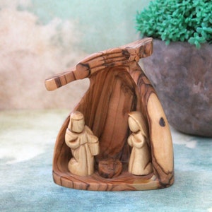 Handcrafted Olive Wood Nativity Scene: Tiny Religious Sculpture
