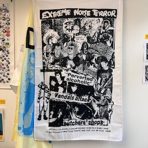 Bandera de terror de ruido extremo