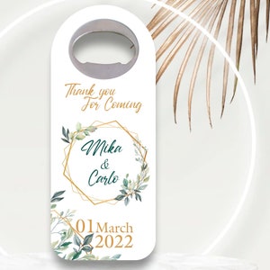 Customizable Wedding Gift, Cap Opener Magnets, Wedding Favor, Custom Wedding Favor, Bottle Opener, save the date bottle opener