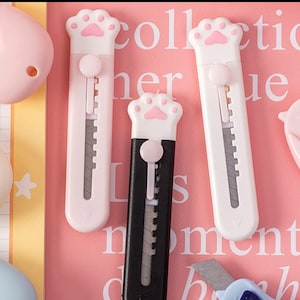 Kawaii Mini Pocket Cat Paw Art Utility Knife Express Box Knife Paper Cutter  Craft Wrapping Refillable Blade Stationery