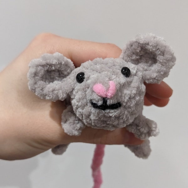 Squishy happy rat // crochet rat // crochet gift// gift for friend// crochet stress ball// crochet keyring// palm rat// crochet pocket rat