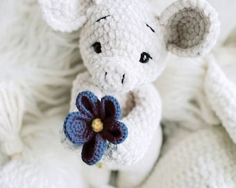 Crochet pattern lucky pig Leni *Amigurumi* Language: German *PDF*© design by @_helibelle