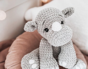 Crochet pattern Rhino Taro *Amigurumi* Language: German *PDF*© design by @helibelle.design