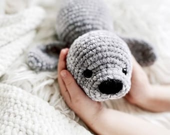 Crochet - Instructions/Patron Coastal Child Ruby *Amigurumi* Langue : Allemand,Engl. *PDF*© conception par @_helibelle