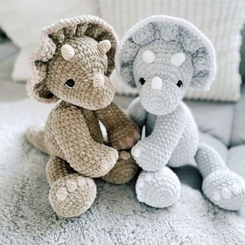 Crochet - Instructions/Pattern Triceratops Theo & Jule *Amigurumi* Language: German, English *PDF* © design by @helibelle.design