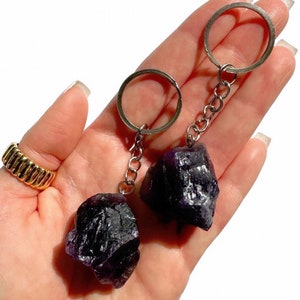 Amatista, TRANQUILIDAD, Llavero de amatista en bruto, Llavero de amatista, Accesorios, Llavero de cristal, Alivio de la ansiedad, Alivio del estrés, Regalo