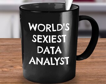Dataanalytikermugg, dataanalytikermugg, dataanalytiker, dataforskaremugg, dataforskarepresent, dataanalytikerfru mamma, på Gud litar vi