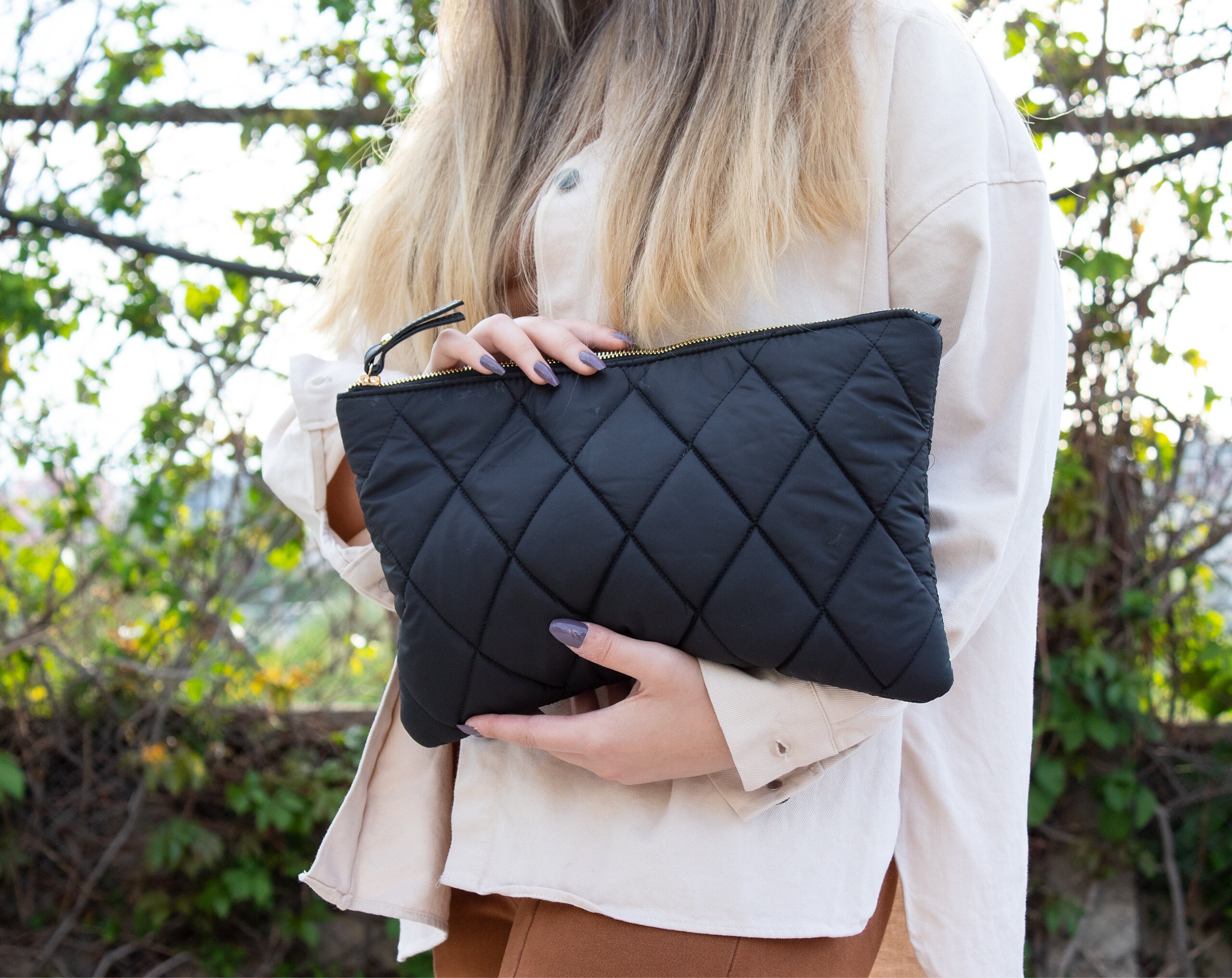 Black Soft Puffer Clutch Oversized Handbag Chic Quilted 