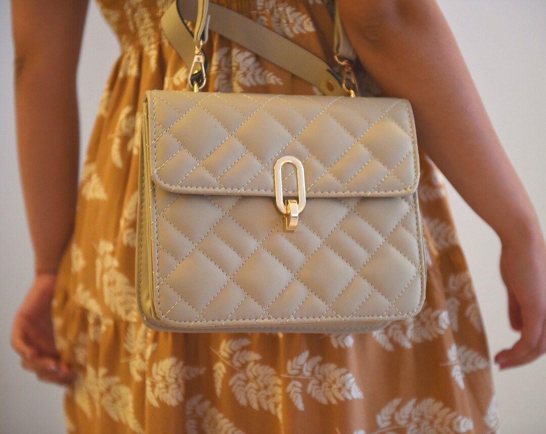 Chic Quilted Designer Purse for Women With Handle & Adjustable Strap, Minimalist Leather Evening