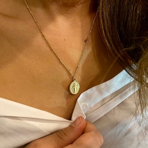Maria necklace, Mother Mary, necklace, holy Mary, pendant, gift, birthday gift, stainless steel chain, gold-plated chain, Madonna