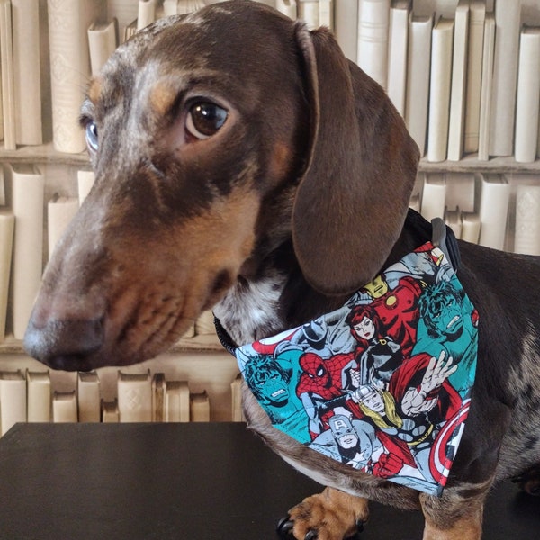 Marvel - Retro Avengers - Bandana pour animaux de compagnie - Fait à la main sur le bandana pour chien avec un don caritatif sur chaque commande