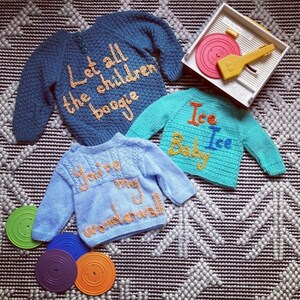 2-3 years personalised hand knitted and embroidered vintage jumper image 5