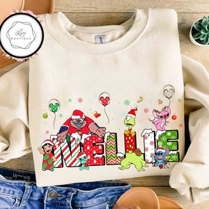 Personalisierte Lilo und Stitch Charaktere Weihnachtskostüm Shirt, Benutzerdefinierte Junge Mädchen T-Shirt, Benutzerdefinierter Name Disney Xmas Passendes T-Shirt, Xmas Squad Geschenk