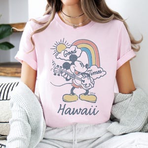 Maglietta Disney Topolino Good Times Hawaii, Topolino e amici, Maglietta Magic Kingdom, Maglietta Disneyland Unisex Maglietta per adulti Maglietta per bambini Maglietta per neonati immagine 2