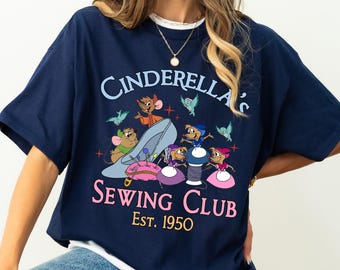 Camiseta vintage del Club de Costura de Cenicienta de Disney, fundada en 1950, linda camiseta de Cenicienta de Disney con Jaq y Gus, viaje a Disneyland, camisetas familiares de Disney.