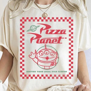Disney Toy Story Alien Pizza Planet Box Art T-Shirt, Disneyland Familie Passendes Shirt, Magic Kingdom T-Shirt, BTW Epcot Freizeitpark
