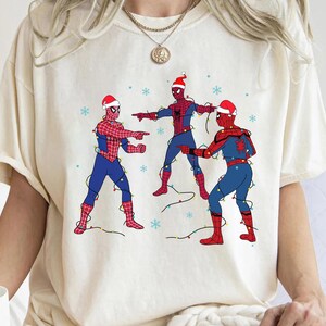 Marvel Avengers grappige meme-kerstshirt, drie Spiderman memeshirt, bijpassende shirt Spiderman familie, Marvel Party kerst familieshirt afbeelding 4