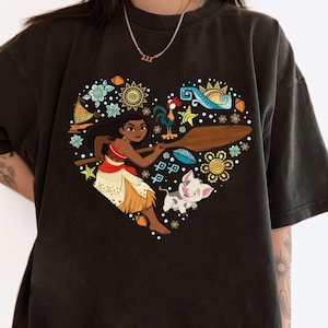 Disney Princess Moana Hei Hei Pua Collage Heart T-shirt, camicia abbinata alla famiglia Disneyland, Magic Kingdom, parco tematico WDW Epcot